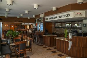 Restaurant o un lloc per menjar a Hotel Opal Superior - Adults Only