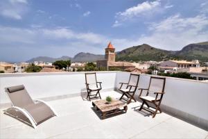 Nespecifikovaný výhled na hory nebo výhled na hory při pohledu z prázdninového domu