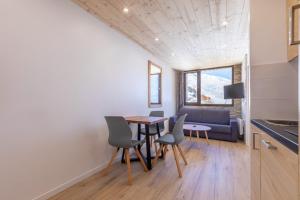 Χώρος καθιστικού στο Résidence Le Médian - Les Menuires