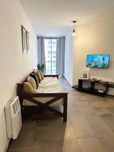 TV a/nebo společenská místnost v ubytování Satori Apart