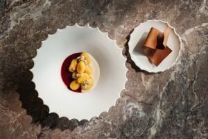 Jídlo v hotelu nebo okolí + 43 fotografií