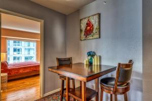 Imagen de la galería de Newmark Tower Seattle Suite, en Seattle 17 fotos más