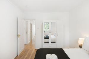 Ảnh trong thư viện ảnh của Garden Parking WiFi Near Sky Elstree Studios ở Elstree