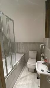 Ένα μπάνιο στο Spacious Notting Hill town house +3 φωτογραφίες