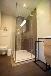 Ένα μπάνιο στο Apartment Silbertanne