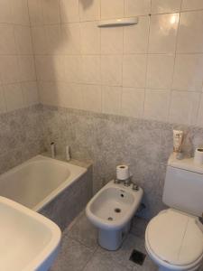 Koupelna v ubytování Departamento Centro Neuquén Capital