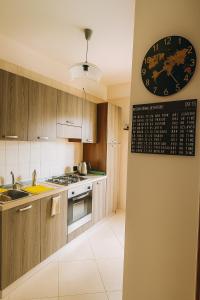 Kuchyň nebo kuchyňský kout v ubytování Terminal House