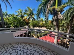 Imagen de la galería de Modern apartment with sea view in Cupecoy, en Cupecoy