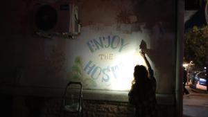 Επισκέπτες που μένουν στο New Enjoy The Hostel