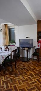 Μια τηλεόραση ή/και κέντρο ψυχαγωγίας στο New Enjoy The Hostel