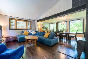 Istumisnurk majutusasutuses Le chaleureux Shack - Spa, lac & Ski