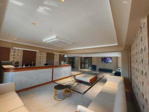 Χώρος καθιστικού στο Hotel Srimanta sankardev