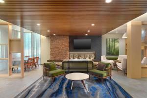 Χώρος καθιστικού στο Fairfield by Marriott Inn & Suites Savannah Pooler +5 φωτογραφίες