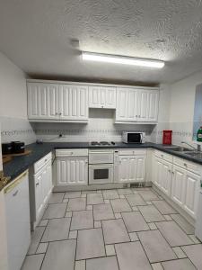 Køkken eller tekøkken på Beaumont Court