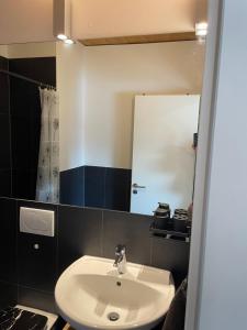 Koupelna v ubytování Schönes und modernes Apartment VS + 2 fotografie