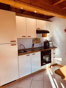 Η κουζίνα ή μικρή κουζίνα στο Chalet Anould