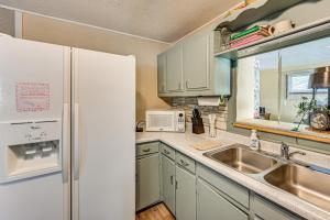 Fotografie z fotogalerie ubytování 2 Mi to Dtwn Newark Pet-Friendly Home! v destinaci Newark