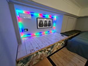 Postel nebo postele na pokoji v ubytování Moddy's loft