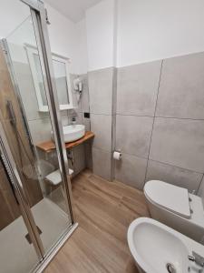 Koupelna v ubytování Moddy's loft + 12 fotografií