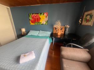 Ένα ή περισσότερα κρεβάτια σε δωμάτιο στο Habitaciones junto a Universidad del Bosque