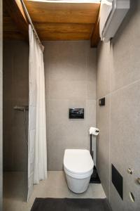 Ένα μπάνιο στο D-loft