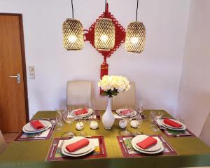 Ảnh trong thư viện ảnh của Mountain-top with garden parking on site free ở Schonach