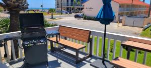 Balkón nebo terasa v ubytování Big Home for Family Pet Friendly Beach view