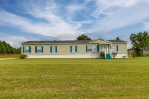 Το κτήριο όπου στεγάζεται  η παραθεριστική κατοικία