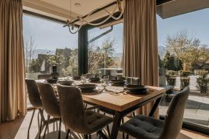 Φωτογραφία από το άλμπουμ του Harenda Apart Ski&Spa - luksusowe domki z sauną, jacuzzi i klimatyzacją στο Ζακοπάνε