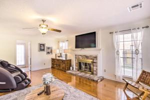 Φωτογραφία από το άλμπουμ του Pet-Friendly Houston Rental with Private Patio! στο Χιούστον