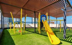 Herní místnost nebo prostor pro děti v ubytování Sea view & Louvre museum view 1bk Apartment