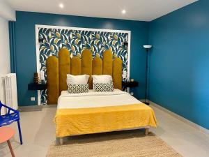 Postel nebo postele na pokoji v ubytování Groundfloor suite inn aparthotel