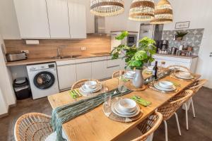 Kuchyň nebo kuchyňský kout v ubytování Imposante Whg - Zentral - Dachterrasse - Parken - Aufzug