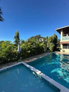 a large swimming pool in front of a house at Camino el Valle de Antón km7 in San Carlos