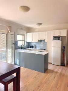 Fotografie z fotogalerie ubytování North Facing Seaside Apartment v destinaci Cronulla + 9 fotografií