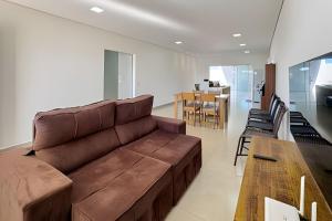 Μια τηλεόραση ή/και κέντρο ψυχαγωγίας στο 3 quartos c/ área gourmet