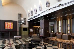 Зона вітальні в Toyama Excel Hotel Tokyu