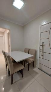 Et opholdsområde på Apartamento 2 quartos para a cop 30