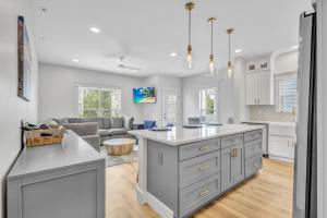 Φωτογραφία από το άλμπουμ του 200 Olive Shell Court σε Hilton Head Island