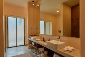 Koupelna v ubytování ZunZún + 118 fotografií