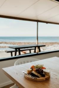 Φαγητό σε αυτή η παραθεριστική κατοικία ή κάπου εκεί κοντά