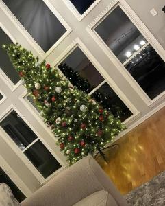 Fotografie z fotogalerie ubytování Kings Mountain Retreat 4BR Family Home Mountain View Game Room Fireplace v destinaci Kings Mountain