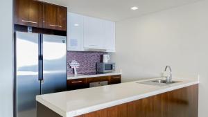 Nhà bếp/bếp nhỏ tại Luxury Seaview Apartments managed by Anh +101 ảnh