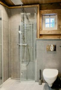 Ένα μπάνιο στο Newly Built Log Cabin Near Hardangervidda