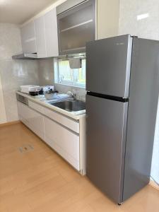 Η κουζίνα ή μικρή κουζίνα στο Private villa with a dog run and ocean view