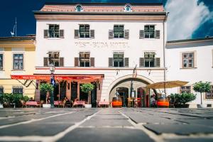 Budova, kde se hotel nachází