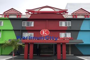Una representación del frente de un hotel de la ciudad de Kataloul. en Karimun City Hotel, en Tanjung Balai Karimun