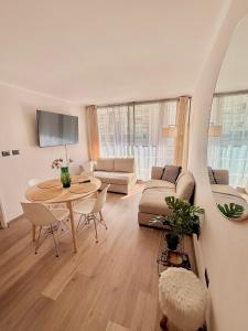 Una televisión o centro de entretenimiento en Departamento con estacionamiento incluido, Ideal para ir de compras y conectar con puntos turísticos