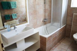 Koupelna v ubytování Apartmenthaus Fa