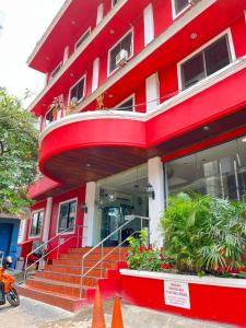 El edificio en el que está el hotel